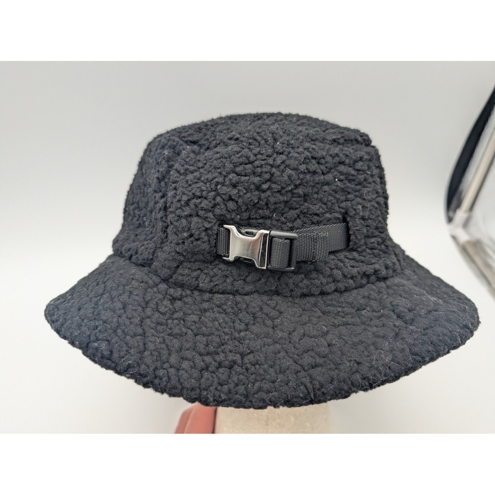 Lululemon Black Fleece Bucket Hat Sherpa Textured Side Buckle M/L LU9AVAS